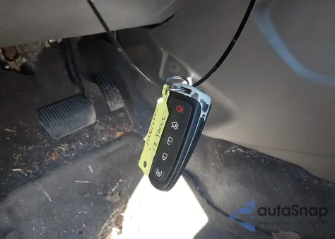 2013 Ford Focus Titanium из США, поврежденный, VIN 1FADP3N2XDL141869